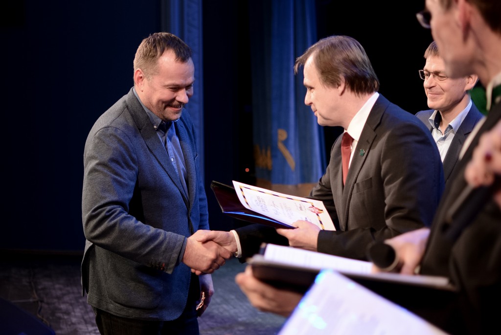 pasakumufoto-buvngadabalva18-25