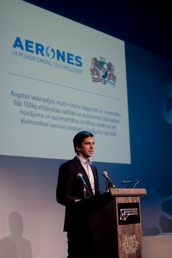 pasakumufoto-ekonomikaskonference-18
