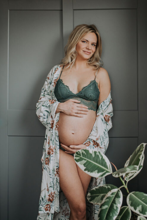 sieviešu fotogrāfs gaidības