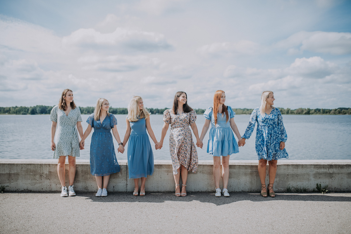 sieviešu vecmeitu ballītes sajūtu fotosesijas ikšķilē